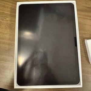 Apple iPad Air 11” M2 with pencil pro